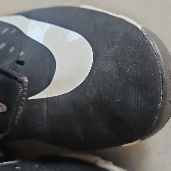 Nike Baseball Cleats - Picture 3 of 12